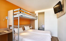 Hotel Première Classe La Roche Sur Yon - Vendéspace À 2*